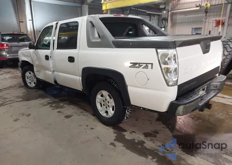 2004 Chevrolet Avalanche 1500 из США, поврежденный, VIN 3GNEK12T24G210296